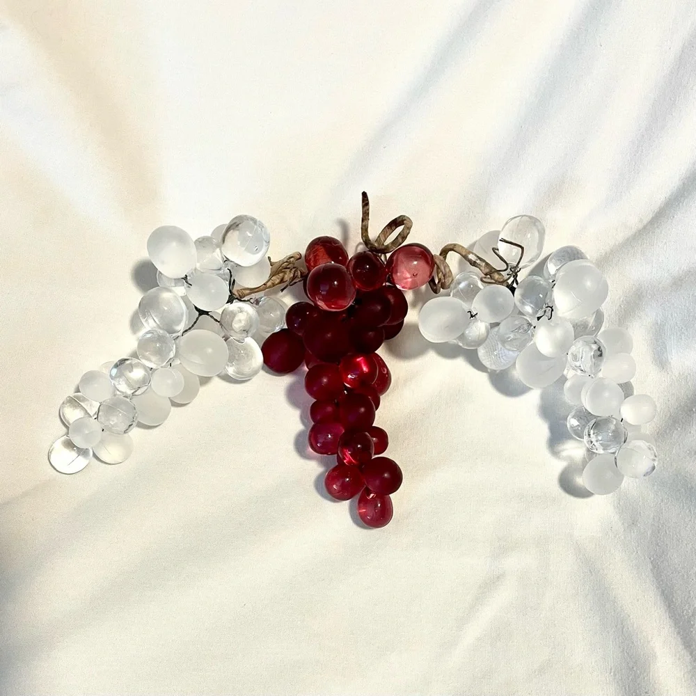 *EUC**VTG* Acrylic Grape Clusters - Set Of 3 - 2 White/1 Burgandy - Wired Leaves